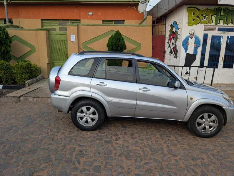 Kigali car rental - Toyota RAV4 2004 for hire in Kigali Rwanda