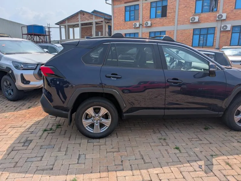Kigali car rental - TOYOTA FOR RENT IN RWANDA for hire in Kigali Rwanda